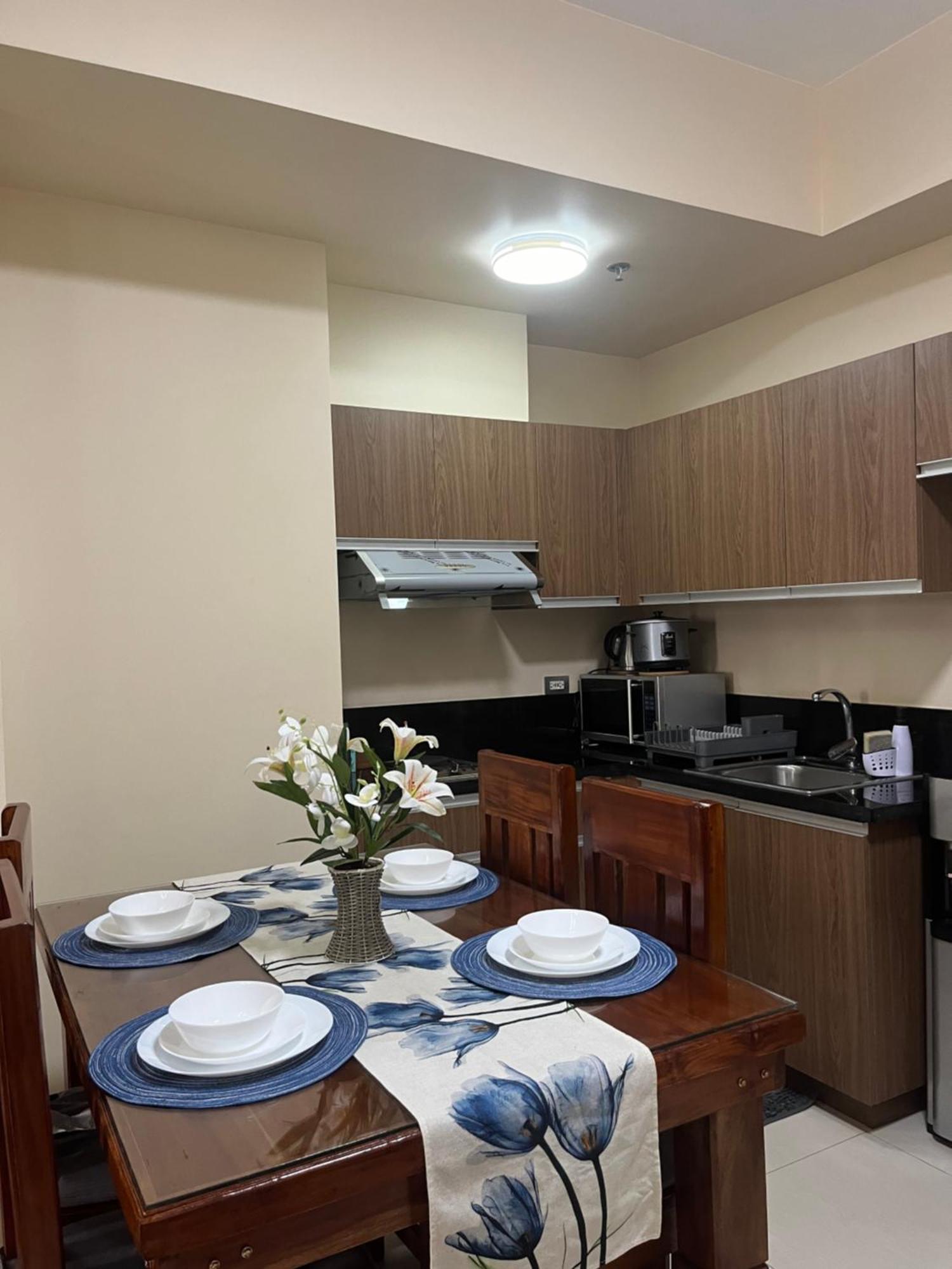 Bayfront - Near Airport, Moa, Picc, Star City, Manila Bay - Pet-Friendly With Fast Wifi, Netflix & Pool Access Pasay Exterior photo