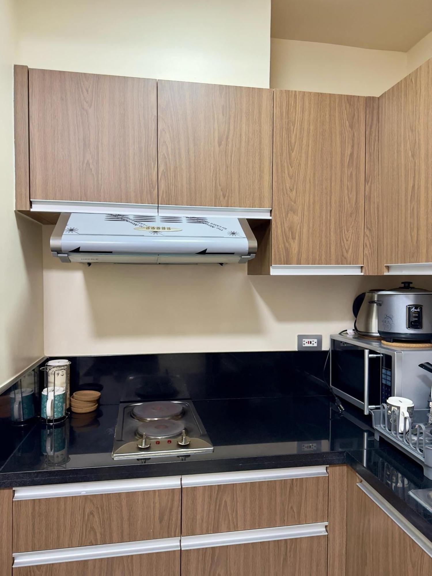 Bayfront - Near Airport, Moa, Picc, Star City, Manila Bay - Pet-Friendly With Fast Wifi, Netflix & Pool Access Pasay Exterior photo