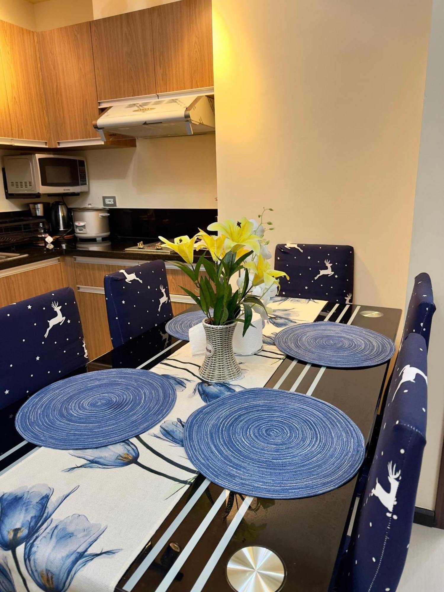Bayfront - Near Airport, Moa, Picc, Star City, Manila Bay - Pet-Friendly With Fast Wifi, Netflix & Pool Access Pasay Exterior photo